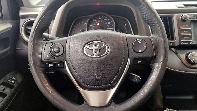 2015 Toyota RAV4 XLE 10