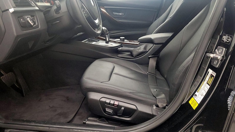 2014 BMW 3 Series 328i 11