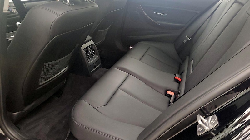 2014 BMW 3 Series 328i 18