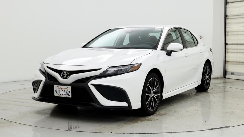 2024 Toyota Camry SE 4