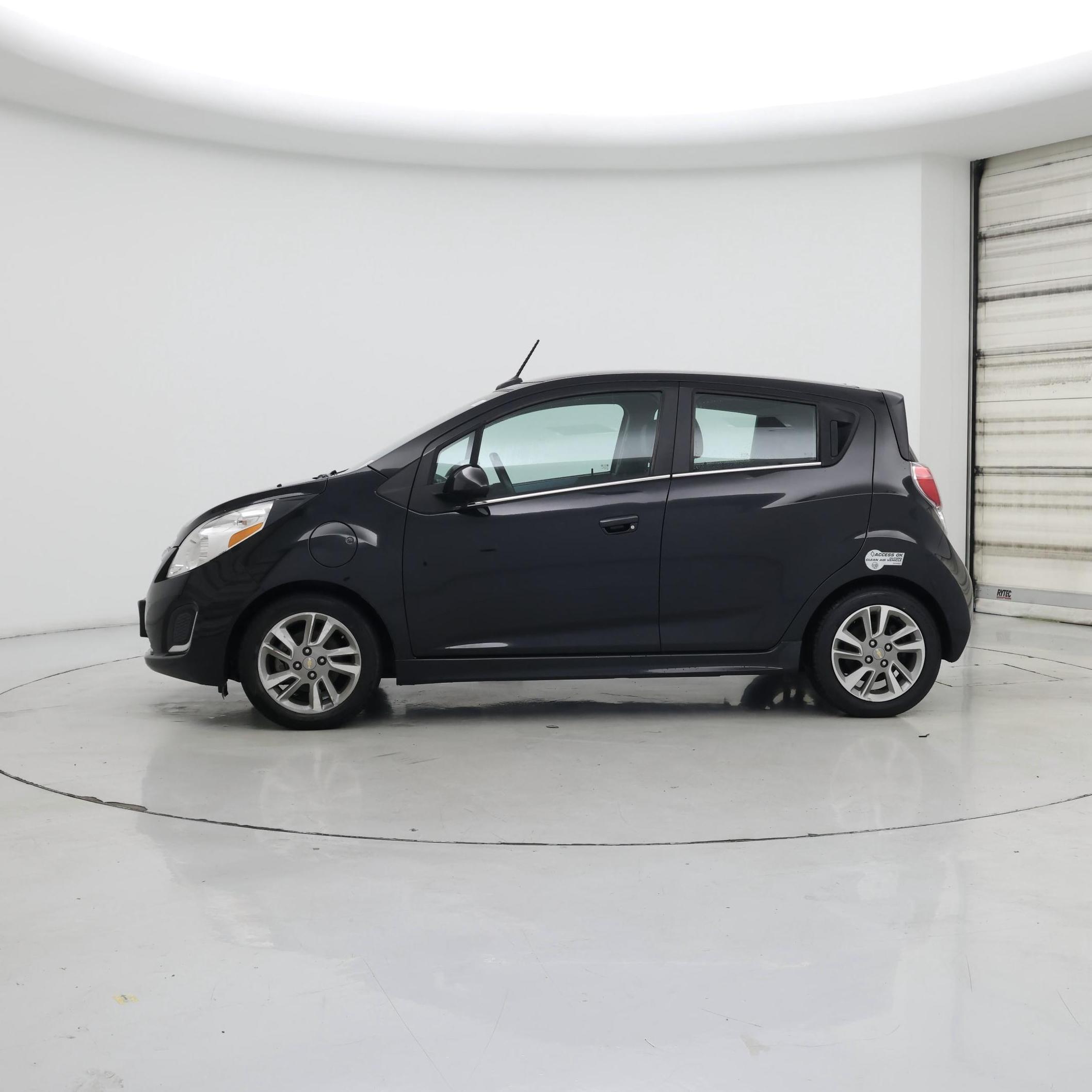 Thumbnail: 2014 Chevrolet Spark - 3