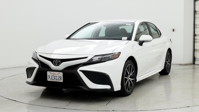 2024 Toyota Camry SE 4