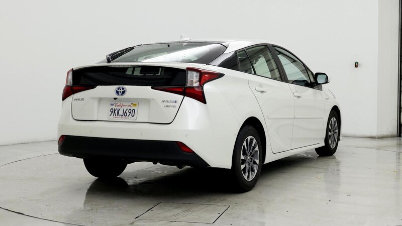 2020 Toyota Prius Limited 8