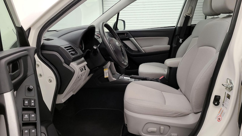 2014 Subaru Forester Premium 11