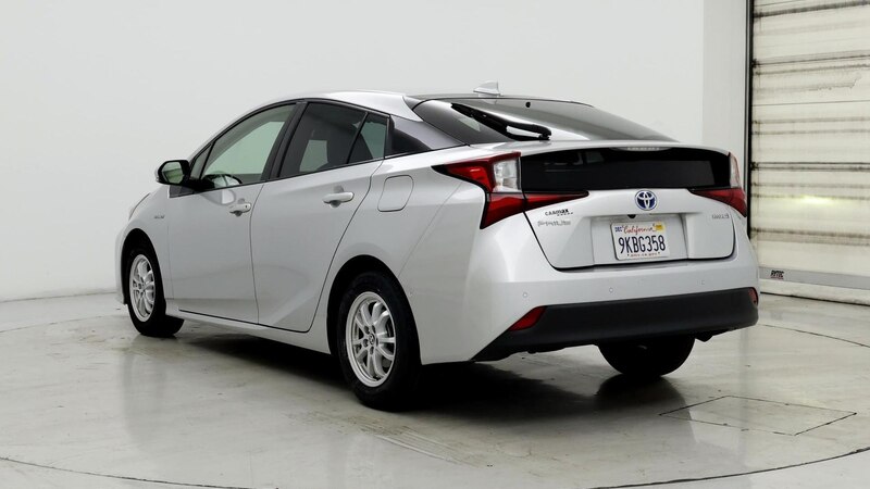 2022 Toyota Prius LE 2