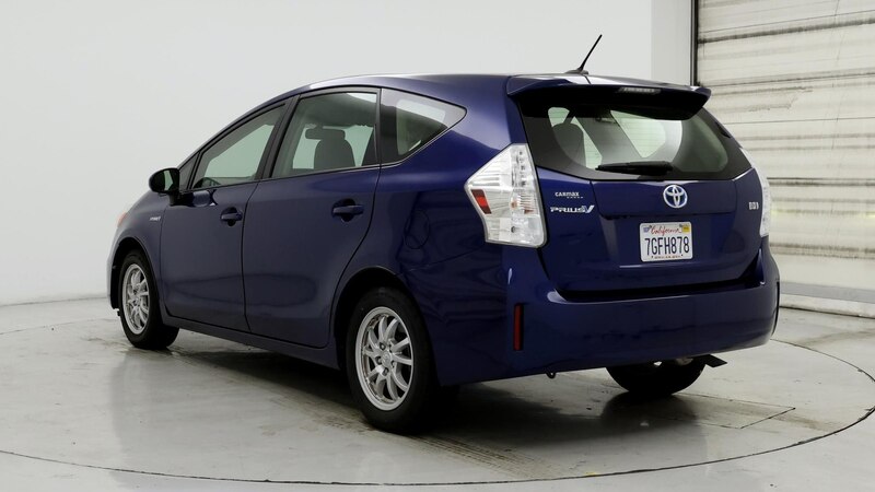 2014 Toyota Prius v Three 2