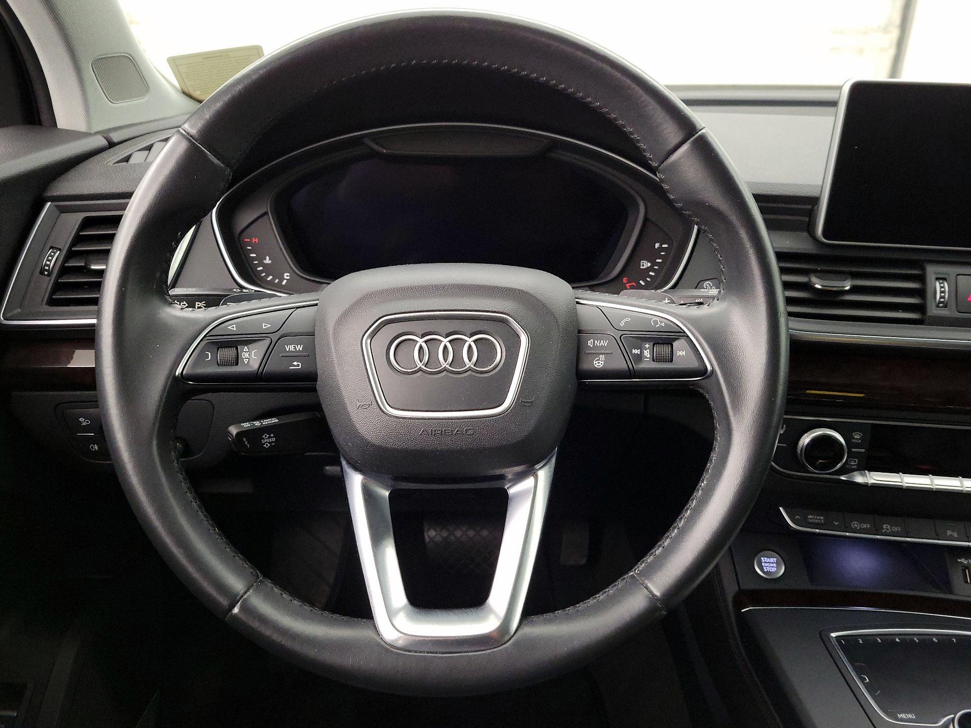 Thumbnail: 2019 Audi Q5 - 10