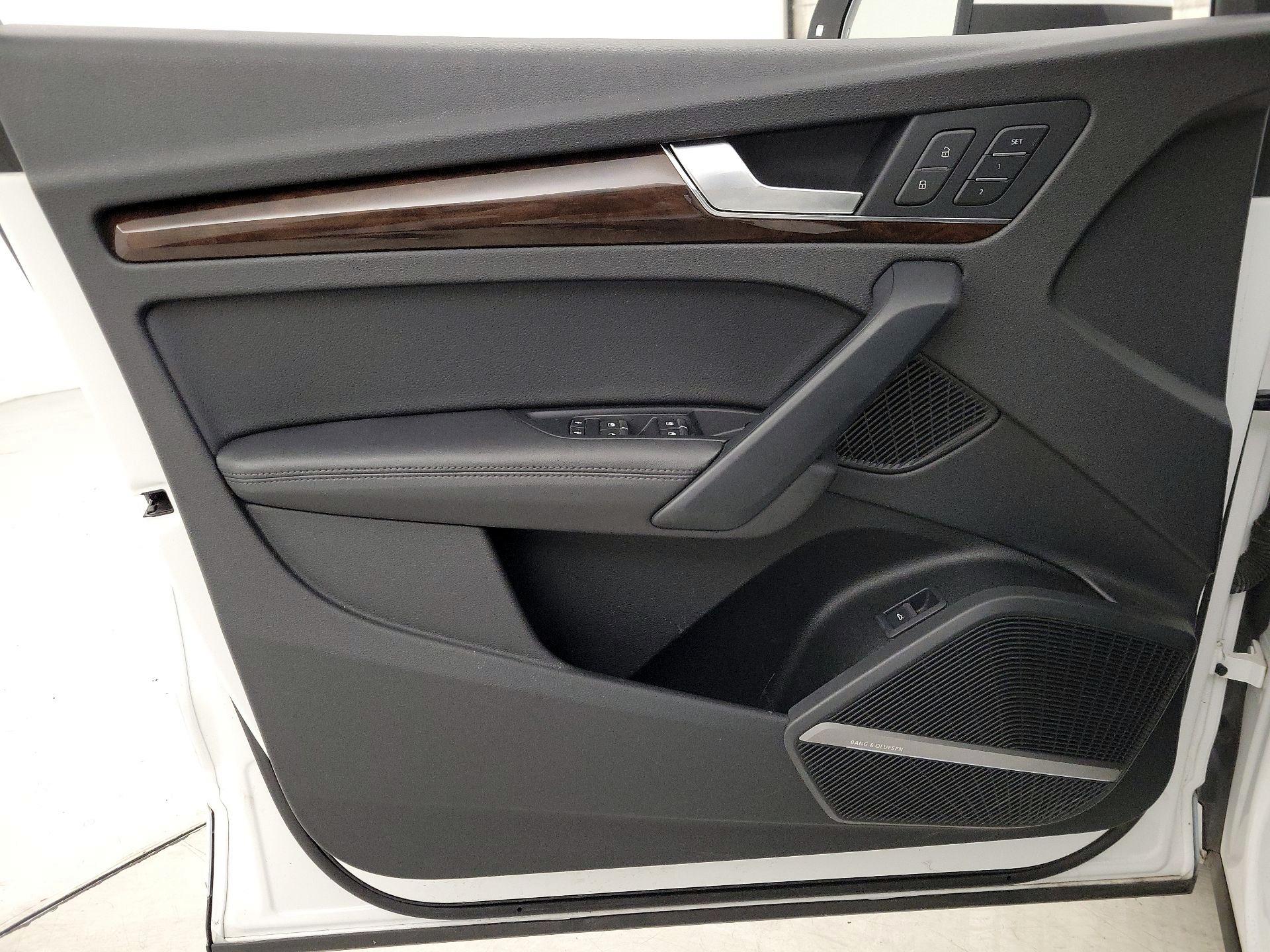 Thumbnail: 2019 Audi Q5 - 12