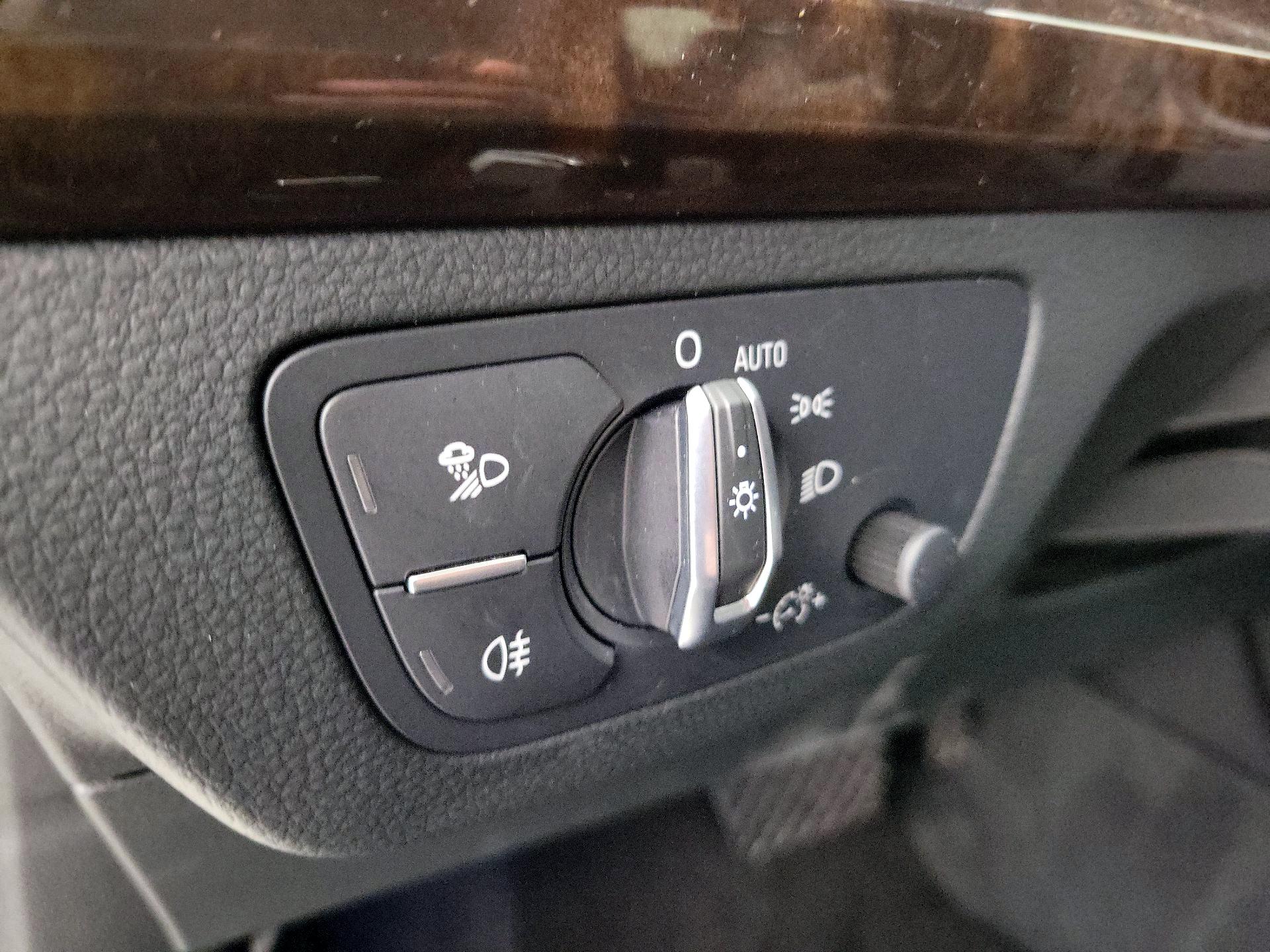 Thumbnail: 2019 Audi Q5 - 13