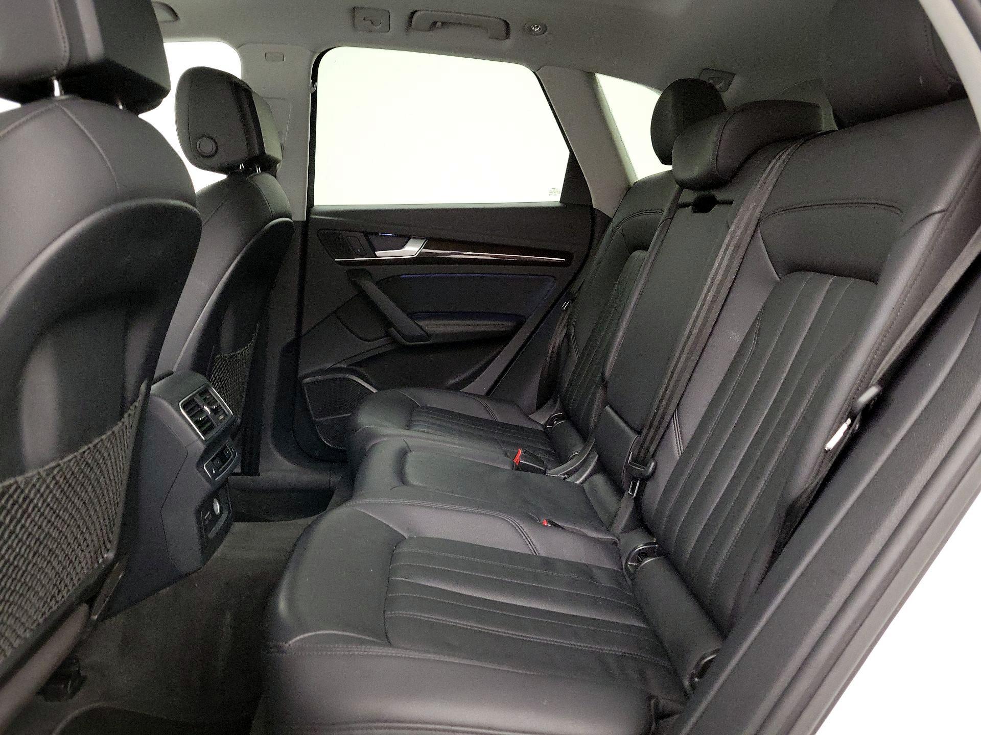 Thumbnail: 2019 Audi Q5 - 19