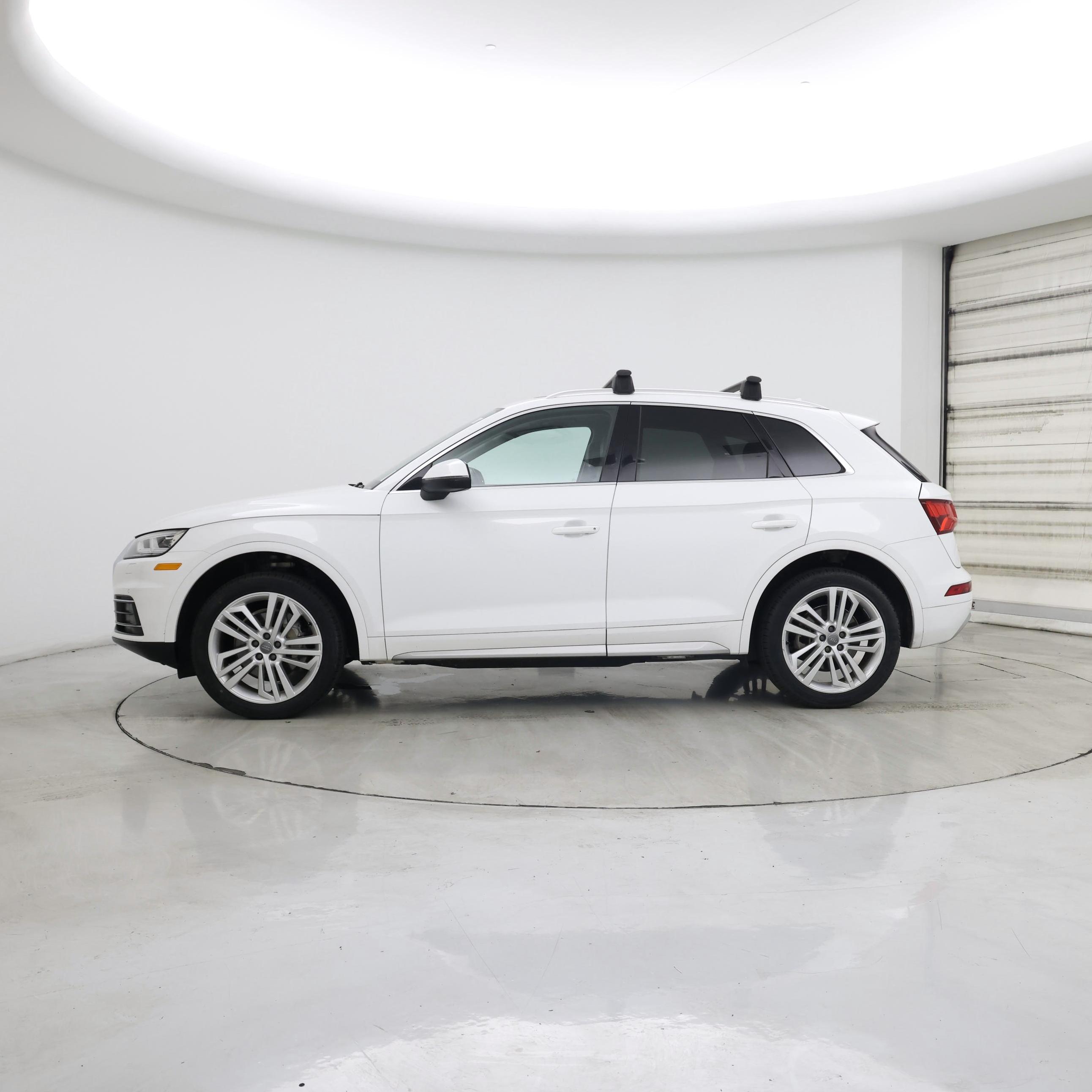 Thumbnail: 2019 Audi Q5 - 3