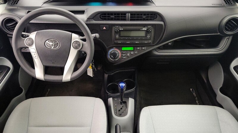 2013 Toyota Prius c Two 9