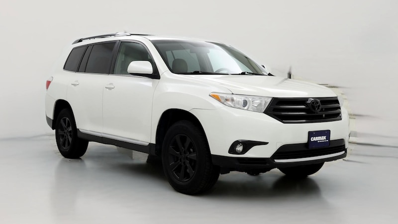 2013 Toyota Highlander Plus Hero Image