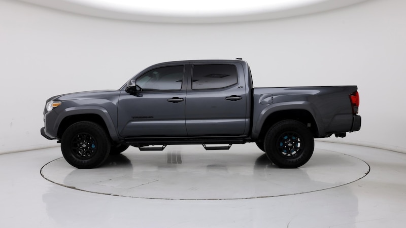 2022 Toyota Tacoma SR5 3