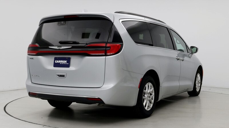 2022 Chrysler Pacifica Touring L 8