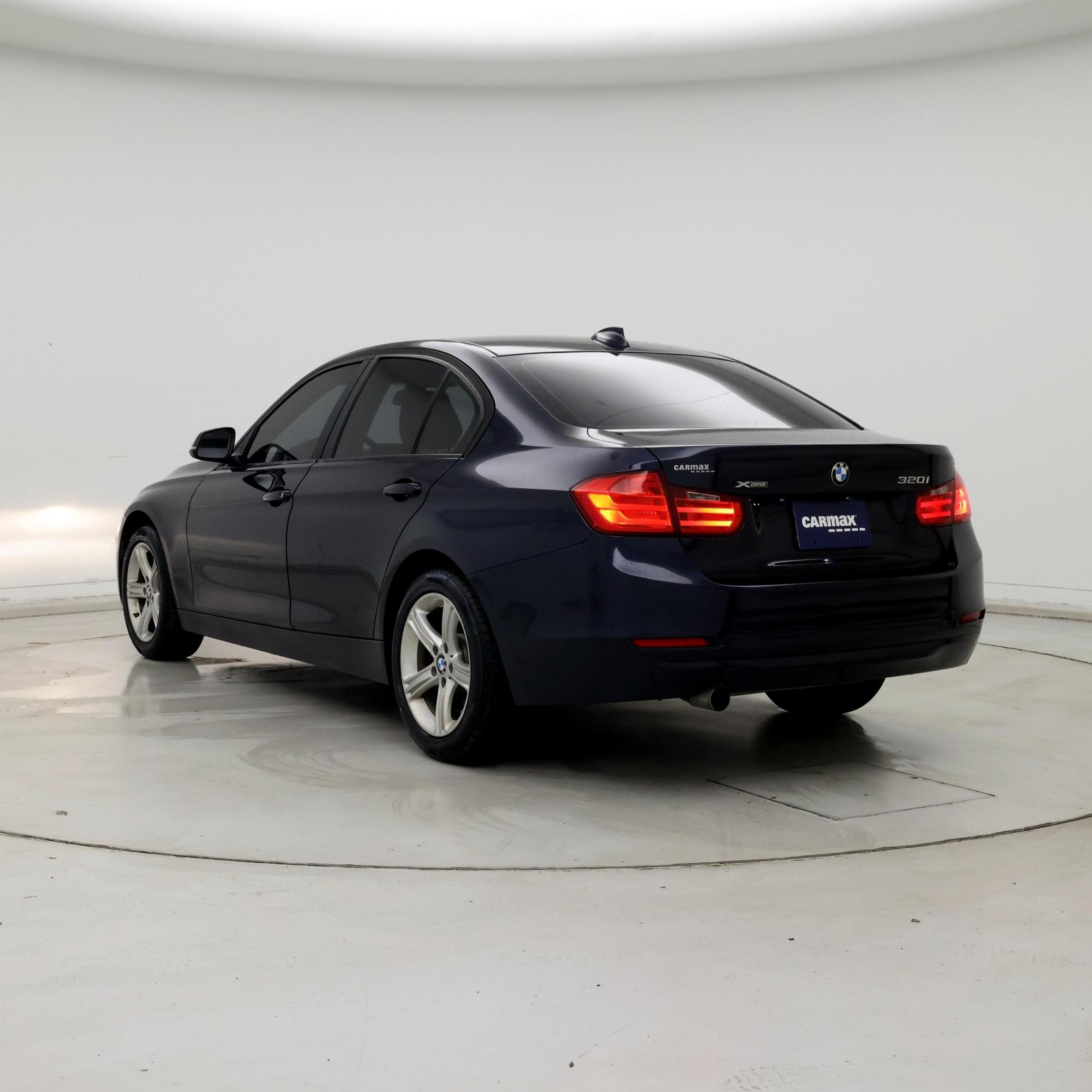 Thumbnail: 2015 BMW 3 Series - 2