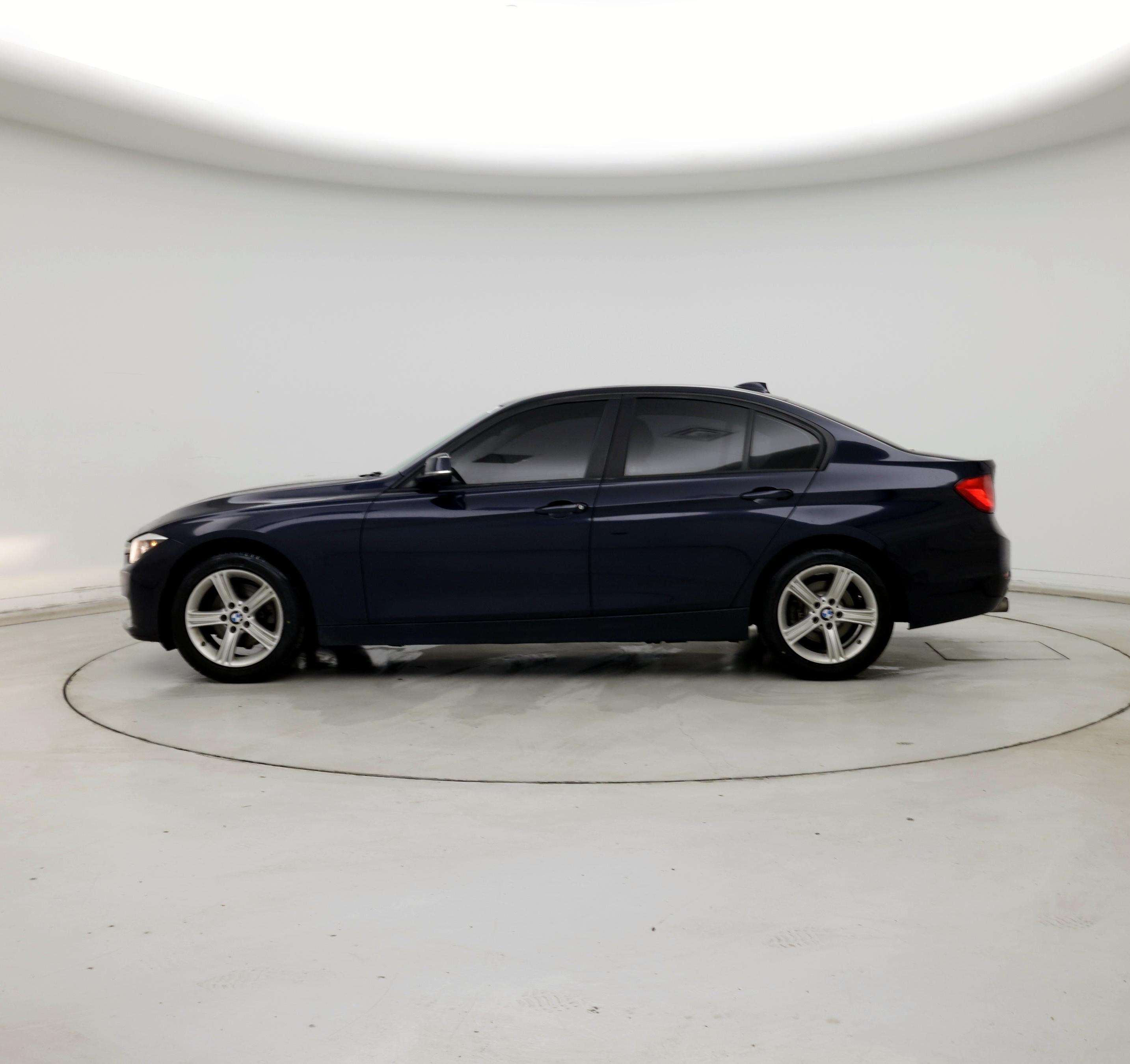 Thumbnail: 2015 BMW 3 Series - 3