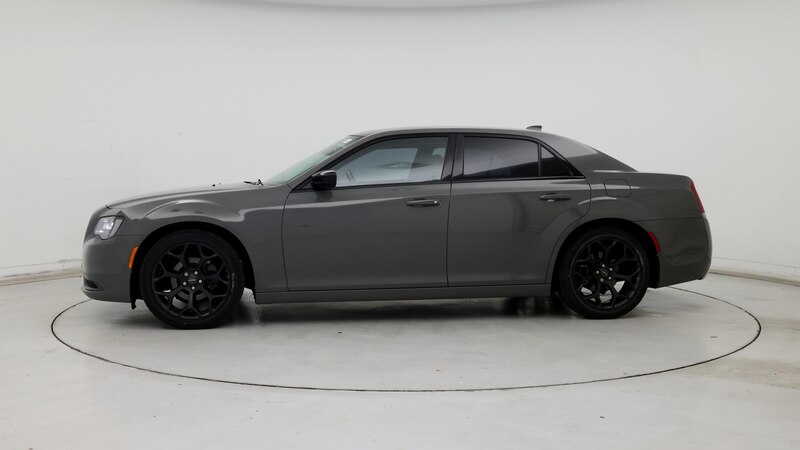 2019 Chrysler 300 Touring 3