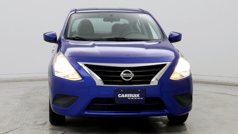 2016 Nissan Versa SV 5