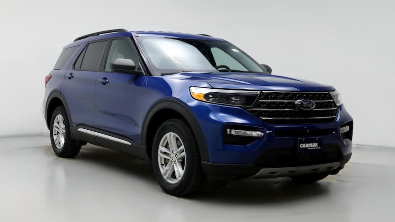 2023 Ford Explorer XLT Hero Image