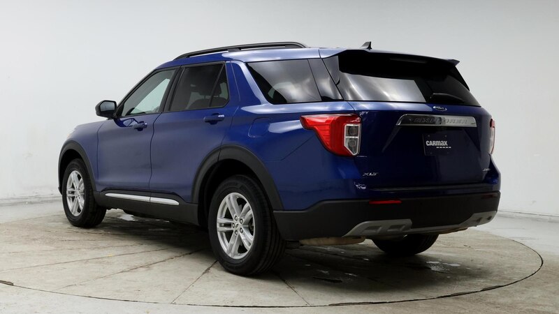 2023 Ford Explorer XLT 2