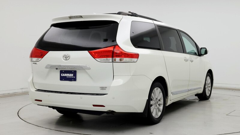 2014 Toyota Sienna Limited 8