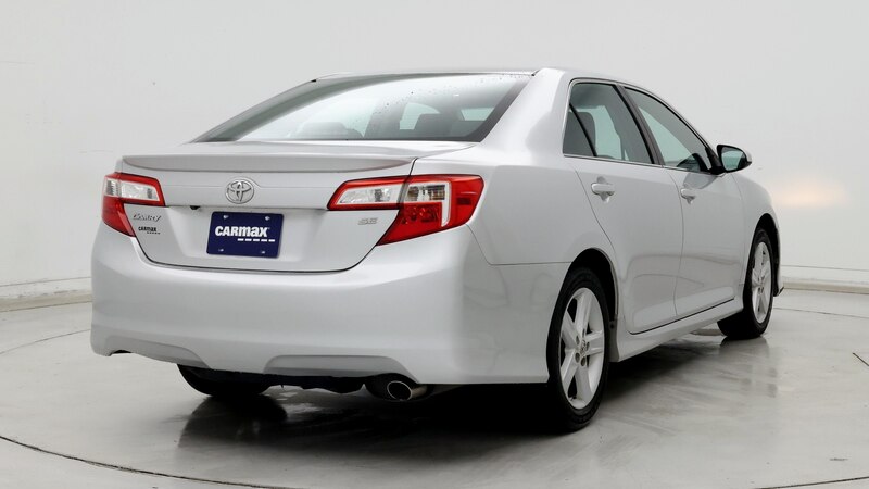 2014 Toyota Camry SE 8