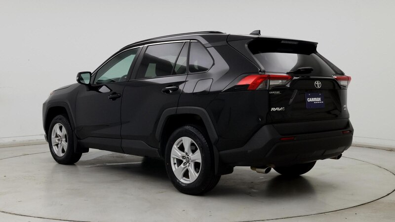 2021 Toyota RAV4 XLE 2