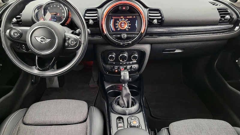 2016 MINI Cooper Clubman  9