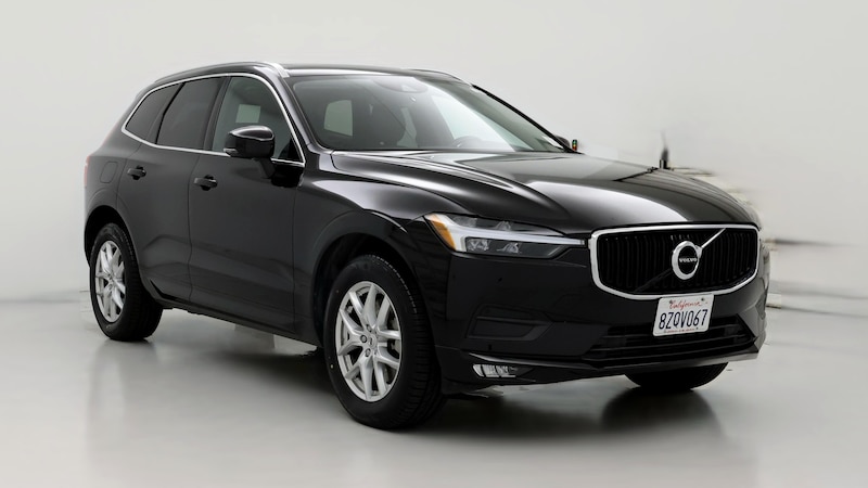 2021 Volvo XC60 T6 Momentum Hero Image