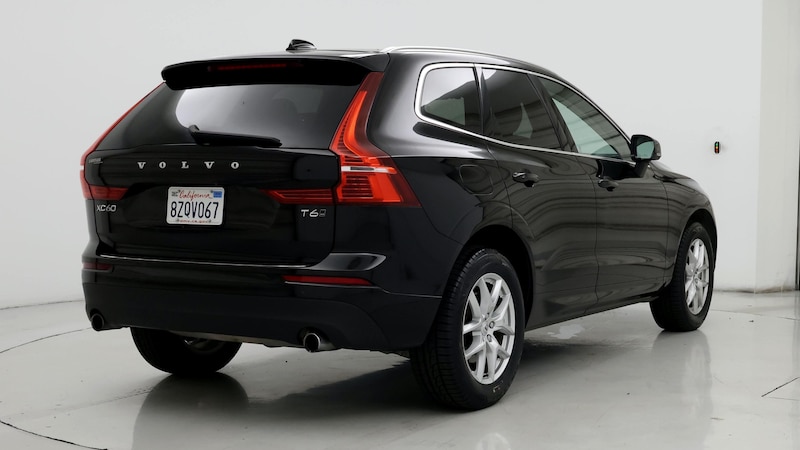 2021 Volvo XC60 T6 Momentum 8