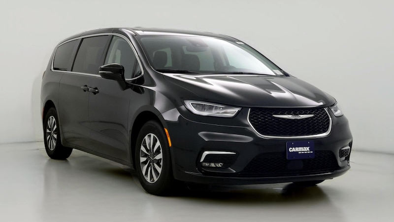 2024 Chrysler Pacifica Hybrid Select Hero Image