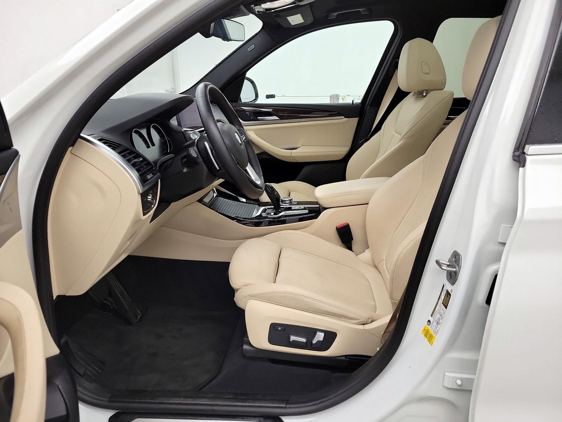 Thumbnail: 2021 BMW X3 - 11