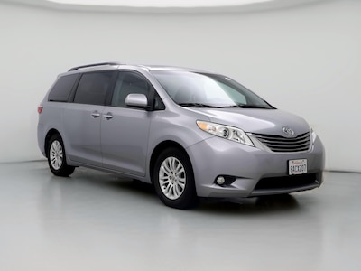 2017 Toyota Sienna XLE -
                Los Angeles, CA