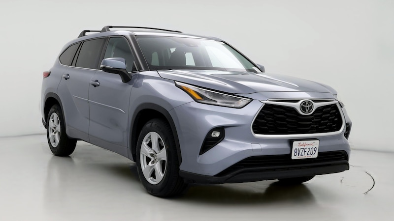 2021 Toyota Highlander LE Hero Image