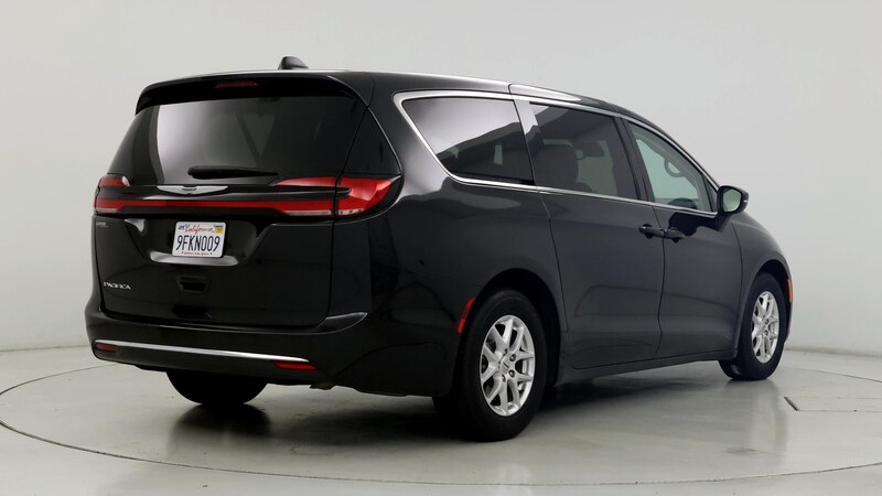 2023 Chrysler Pacifica Touring L 8