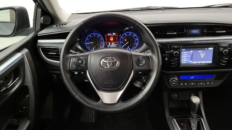 2015 Toyota Corolla S 10