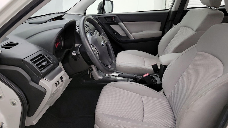 2015 Subaru Forester 2.5i 11