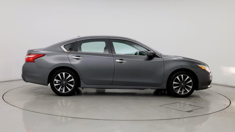 2017 Nissan Altima SV 7