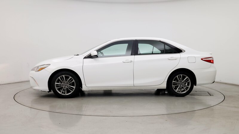 2017 Toyota Camry SE 3