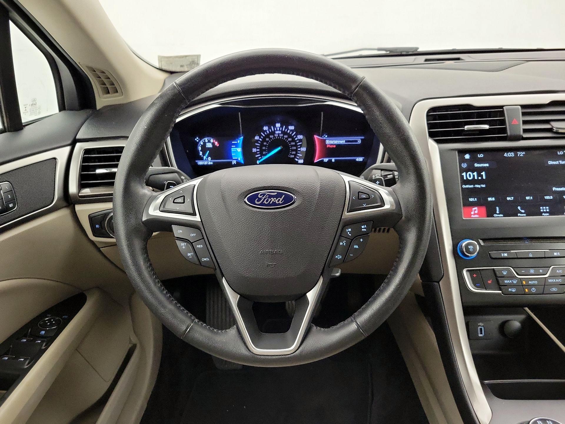 Thumbnail: 2017 Ford Fusion - 10