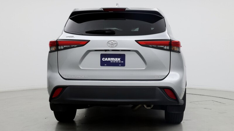 2021 Toyota Highlander XLE 8