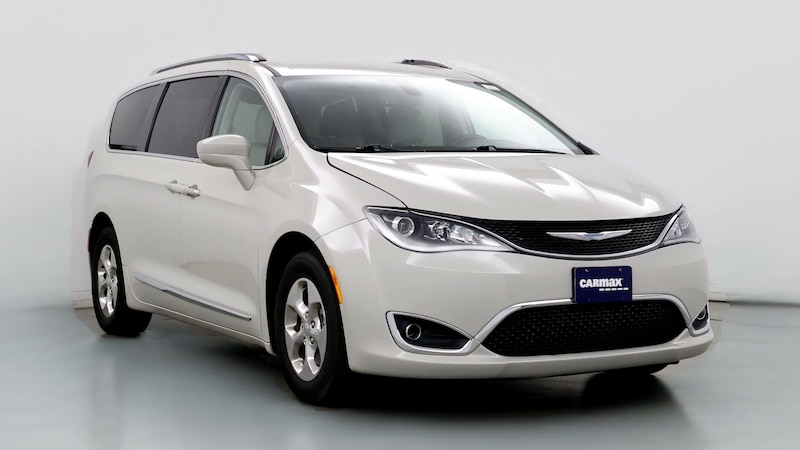 2020 Chrysler Pacifica Hybrid Touring L Hero Image