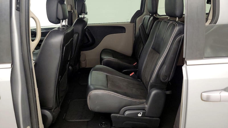 2019 Dodge Grand Caravan SXT 19