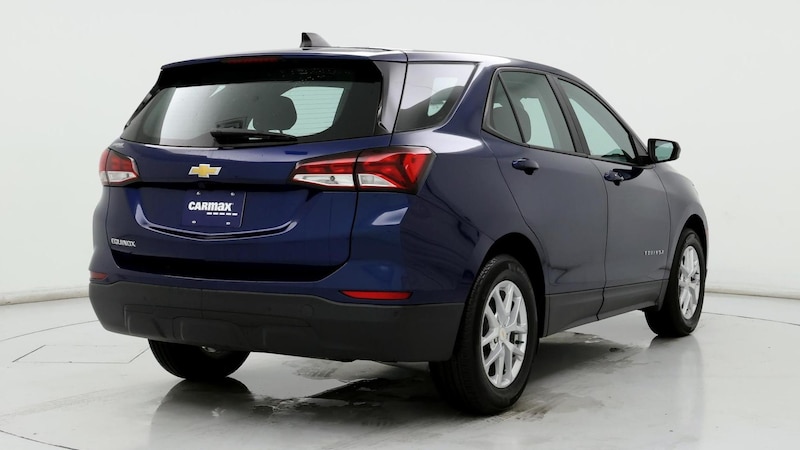 2022 Chevrolet Equinox LS 8