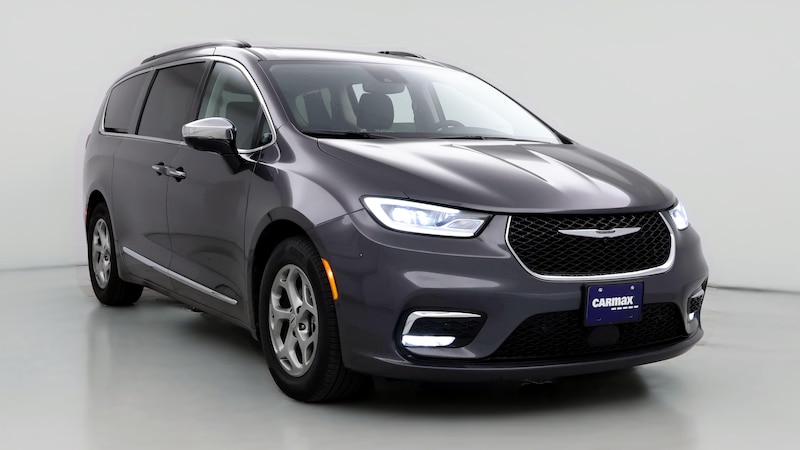 2023 Chrysler Pacifica Limited Hero Image