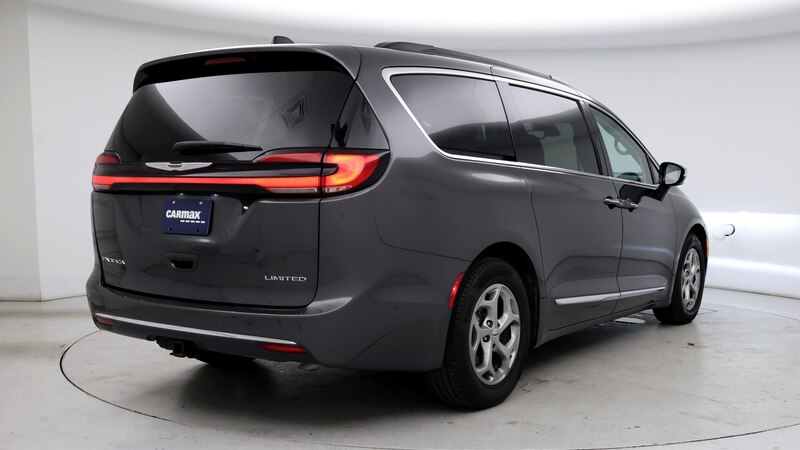 2023 Chrysler Pacifica Limited 8