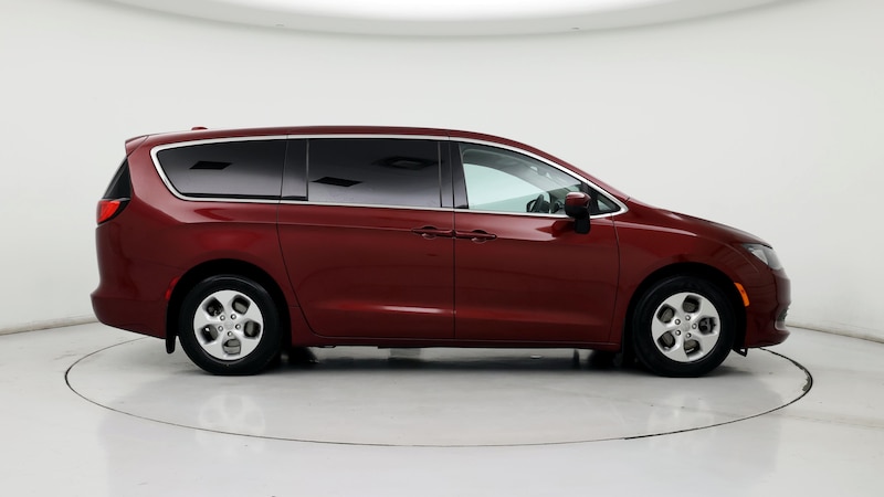 2017 Chrysler Pacifica LX 7