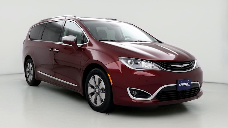 2017 Chrysler Pacifica Hybrid Platinum Hero Image