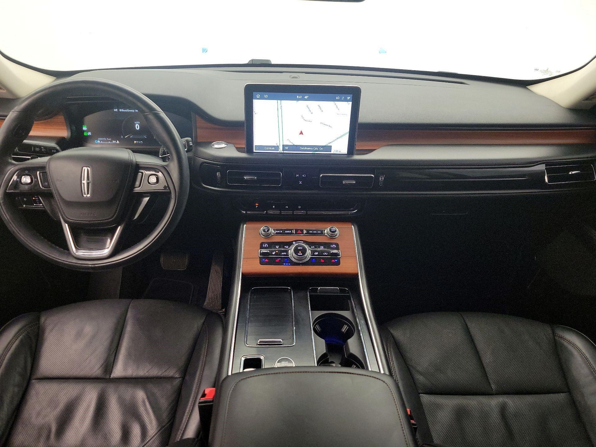Thumbnail: 2020 Lincoln Aviator - 9